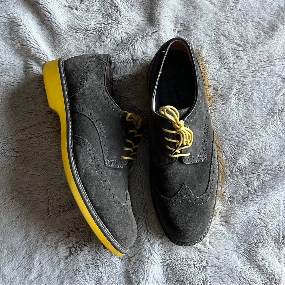 G.H. Bass & Co. Wingtip Oxford (suede; 9.5) - Picture 2 of 5